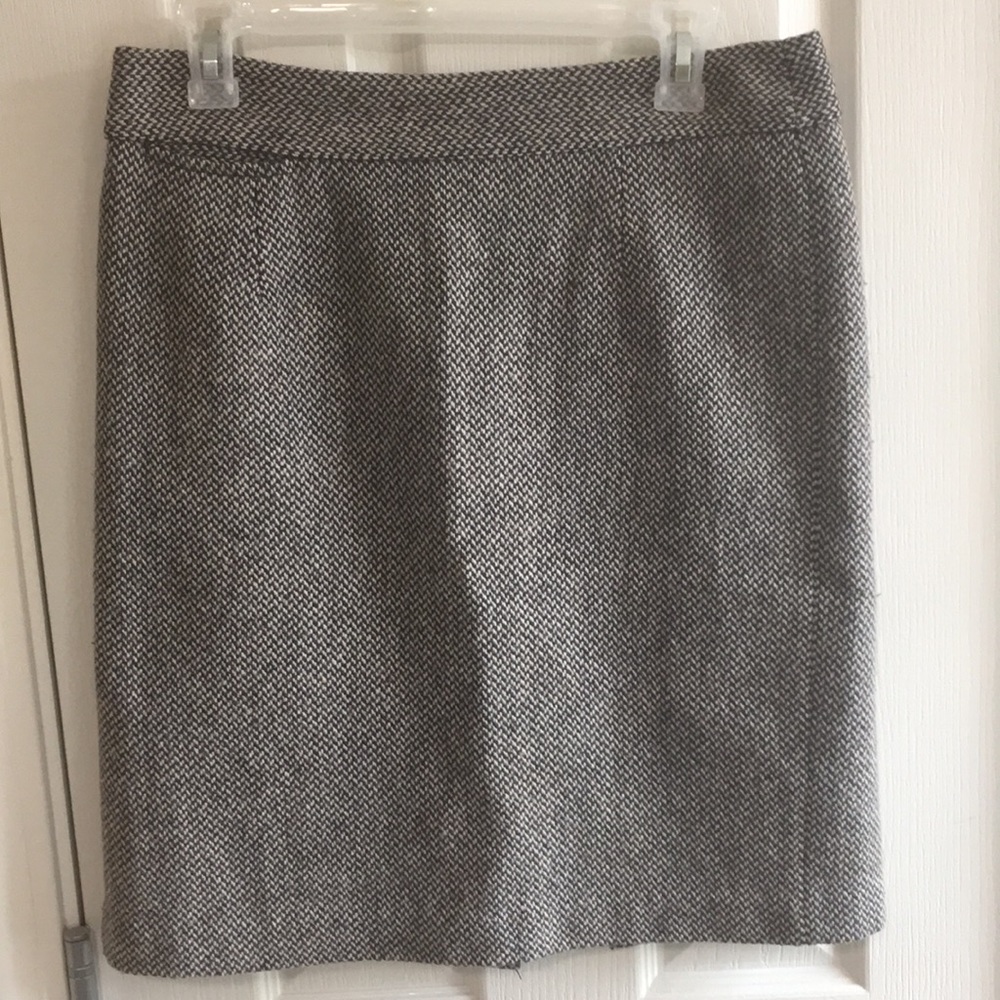 Tweed pencil skirt
